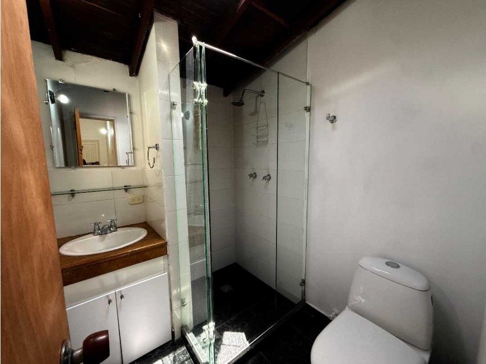 Apartamento en alquiler medellín floresta — foto 5