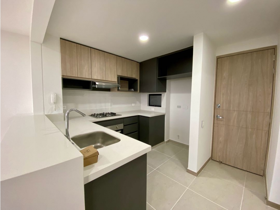 APARTAMENTO EN ALQUILER V DEL LILI TREBOLES VIVERO CALI SUR 7P 80M2