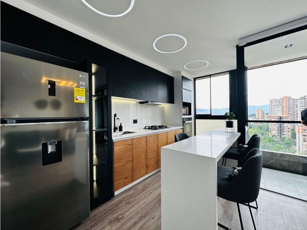 Apartamento amoblado 2 hab AC — foto 3