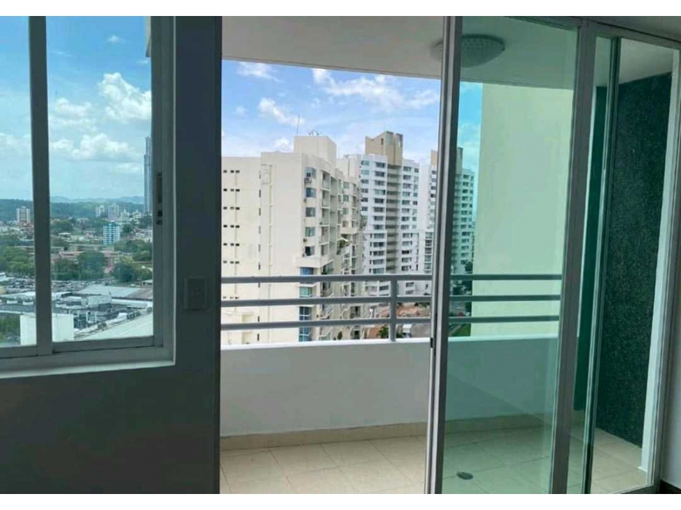 Apartamento Amoblado En Alquiler En Plaza Edison | PH Majestic Gardens — foto 4