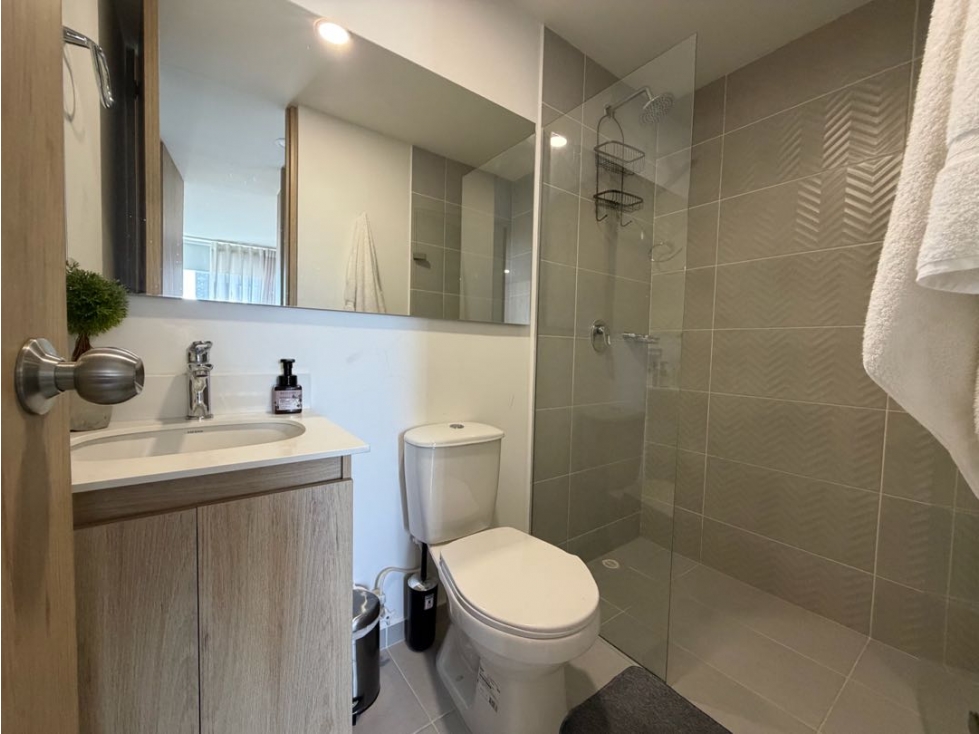 Apartamento amoblado en alquiler en Guayabal — foto 5
