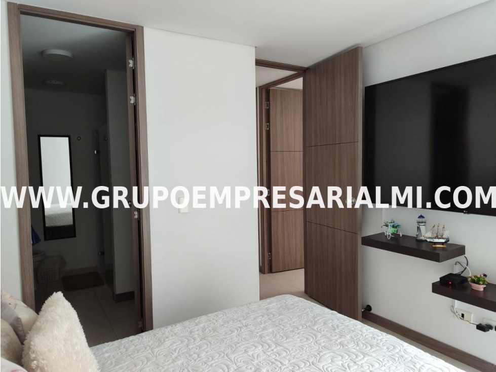 APARTAMENTO AMOBLADO EN ARRIENDO - SECTOR LA FERRERIA COD: 28590 - 5