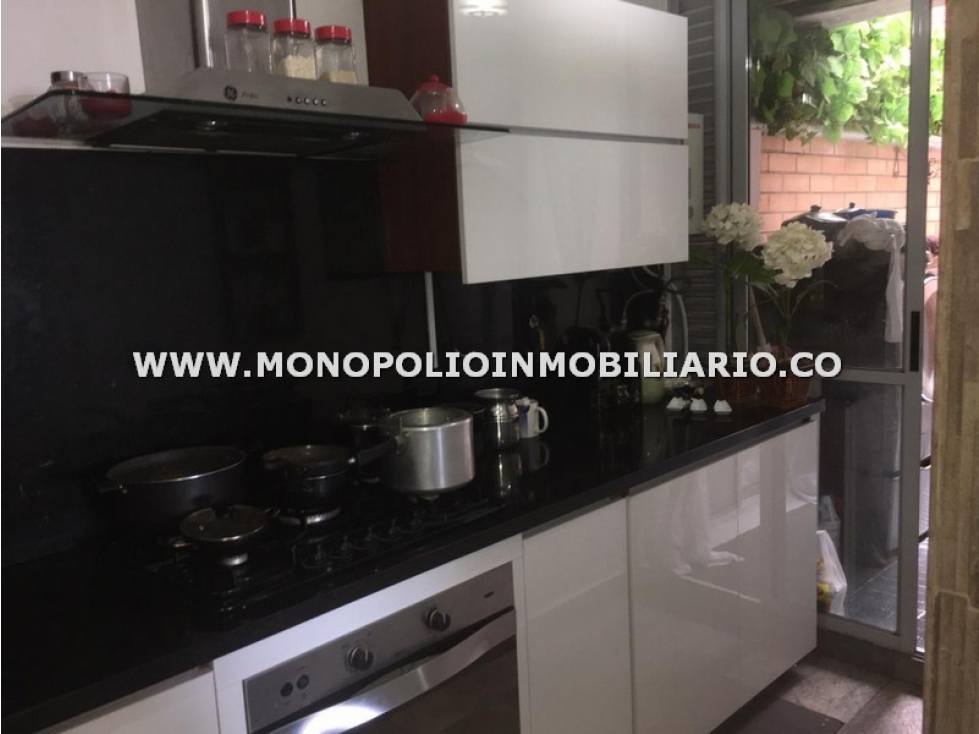 APARTAMENTO AMOBLADO EN ARRIENDO - SECTOR LA INMACULADA COD: 20884 - 3