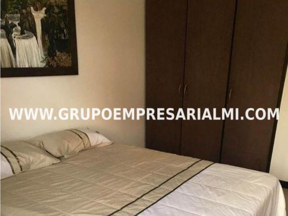 APARTAMENTO AMOBLADO EN ARRIENDO - SECTOR EL POBLADO COD: 20628 - 6