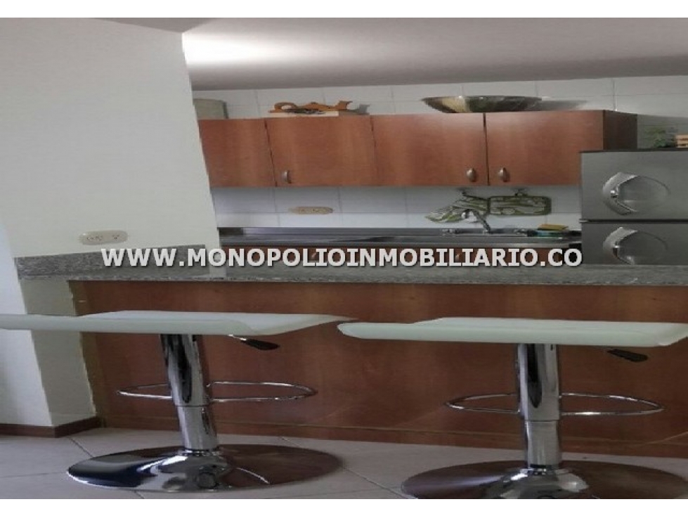 APARTAMENTO AMOBLADO EN ARRIENDO - SECTOR CASTROPOL COD: 4694 — foto 2