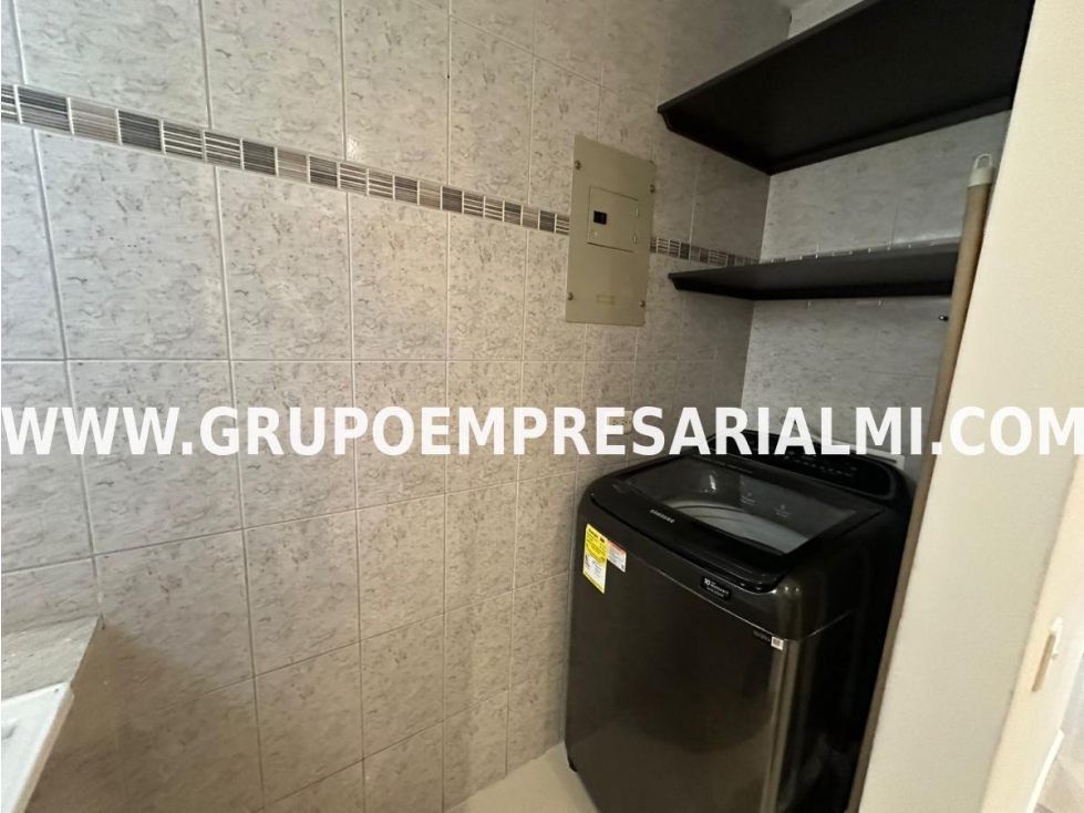 APARTAMENTO AMOBLADO EN ARRIENDO - SECTOR LAURELES COD: 16844 — foto 4