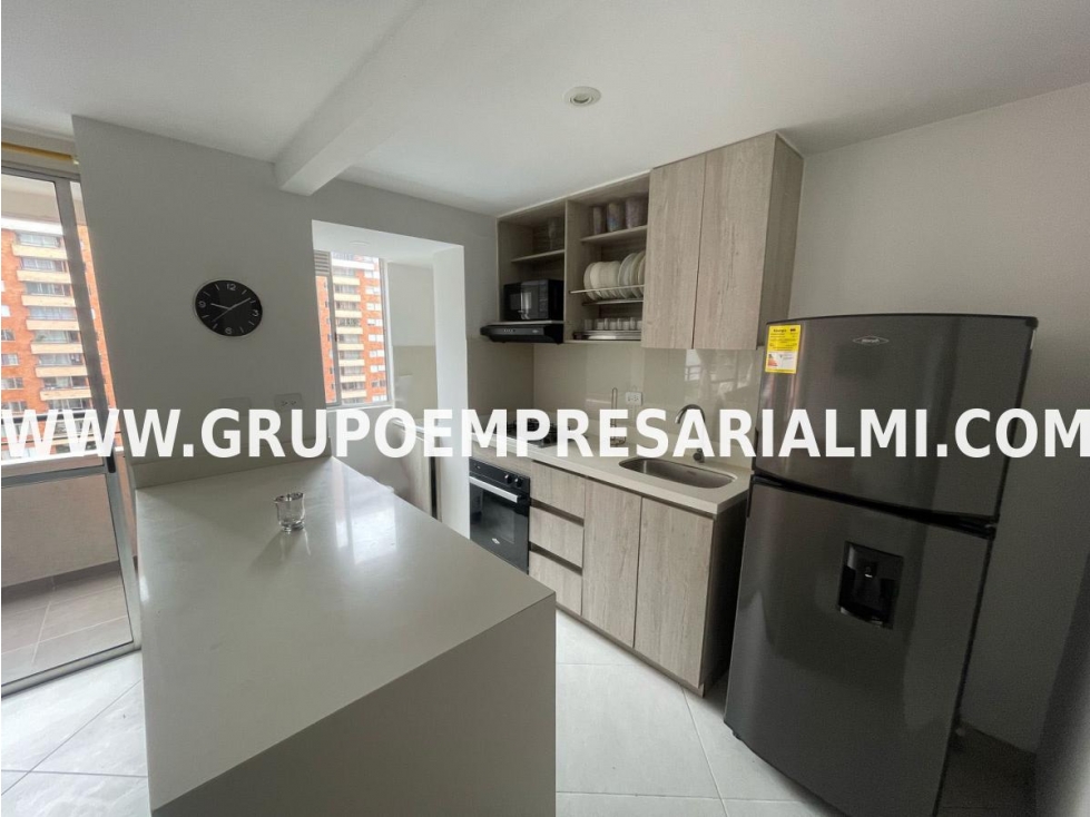 APARTAMENTO AMOBLADO EN ARRIENDO - SECTOR LOS COLORES COD: 18832 — foto 2