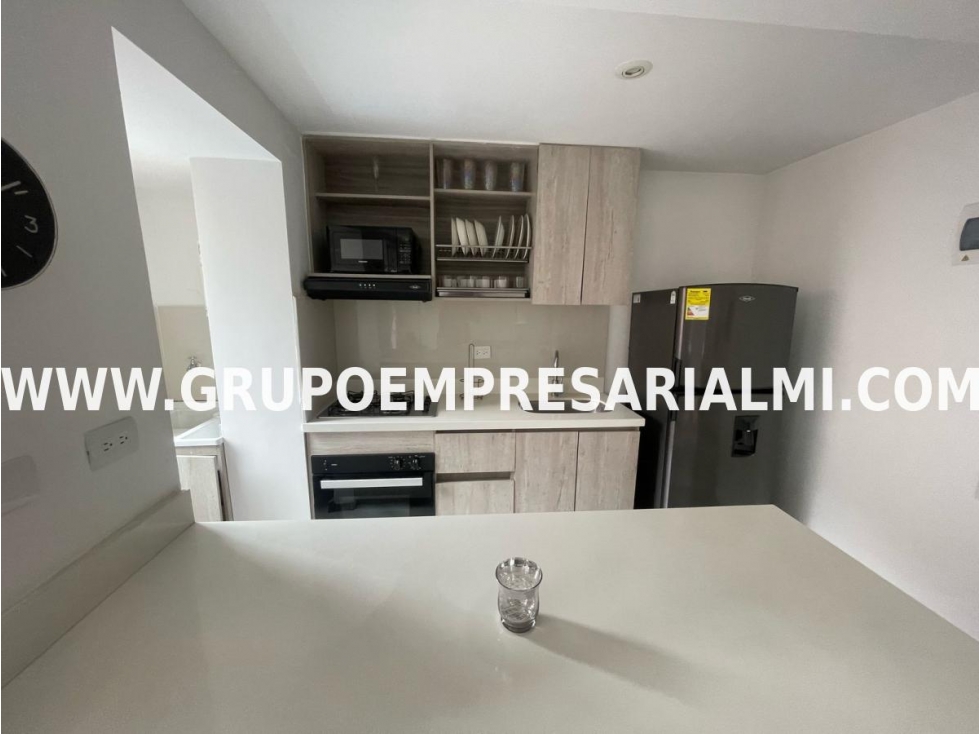 APARTAMENTO AMOBLADO EN ARRIENDO - SECTOR LOS COLORES COD: 18832 — foto 3
