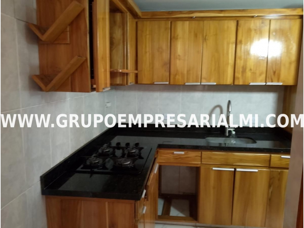 APARTAMENTO AMOBLADO EN ARRIENDO - SECTOR COLÓN COD: 31996 — foto 6
