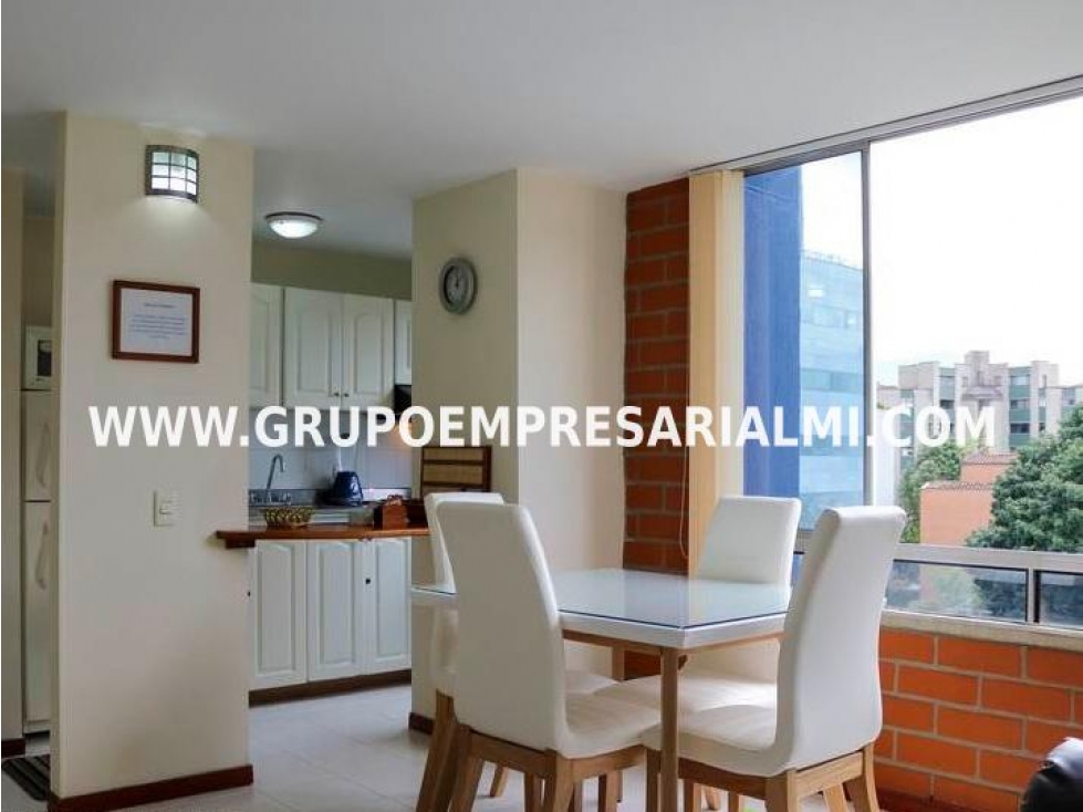 APARTAMENTO AMOBLADO EN ARRIENDO - SECTOR CIUDAD DEL RÍO COD: 32456