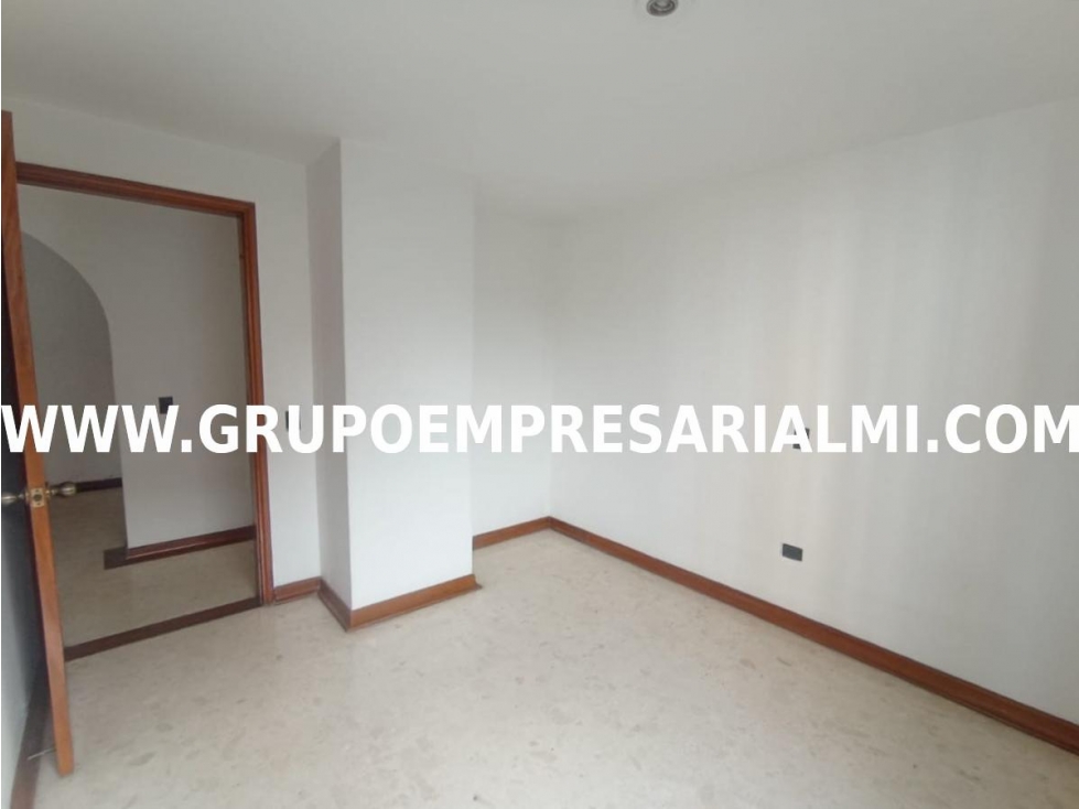 APARTAMENTO AMOBLADO EN ARRIENDO - SECTOR CASTROPOL COD: 33041 — foto 3