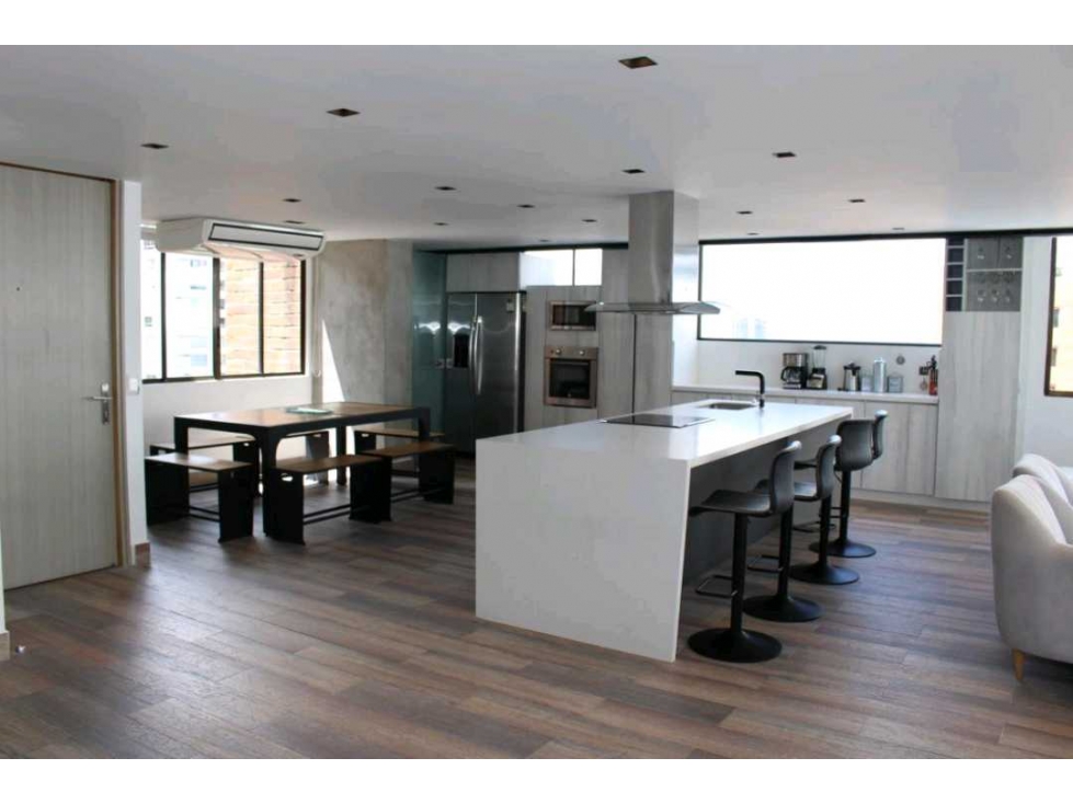 Apartamento amoblado en arriendo Poblado PC12 — foto 3