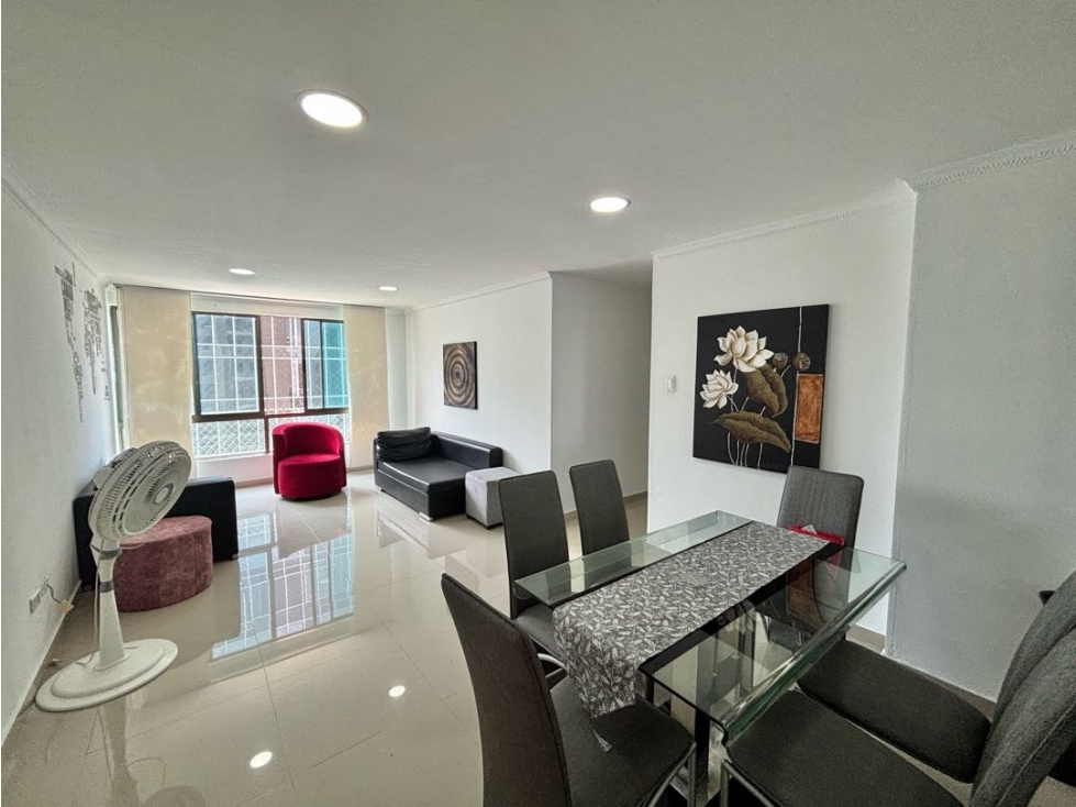 APARTAMENTO AMOBLADO EN ARRIENDO. 3 ALCOBAS. C.C VIVA