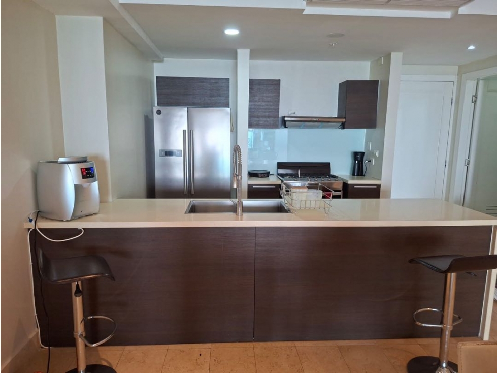Apartamento Amoblado en Av Balboa PH Yoo Piso Alto Vista al Mar $1,950 — foto 3