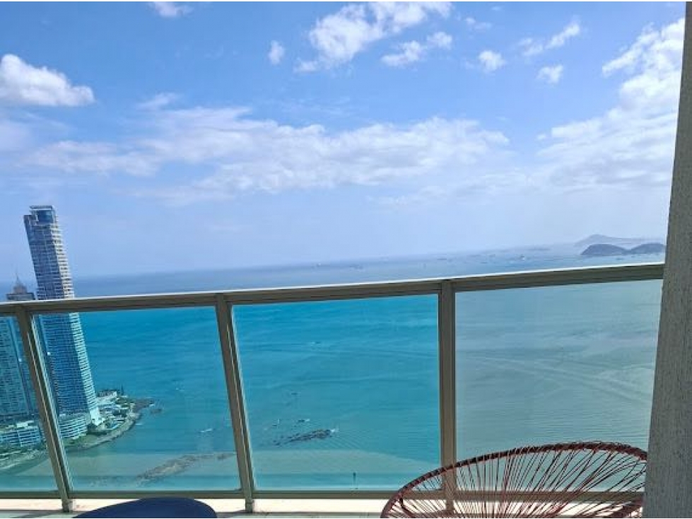 Apartamento Amoblado en Av Balboa PH Yoo Piso Alto Vista al Mar $1,950 — foto 6