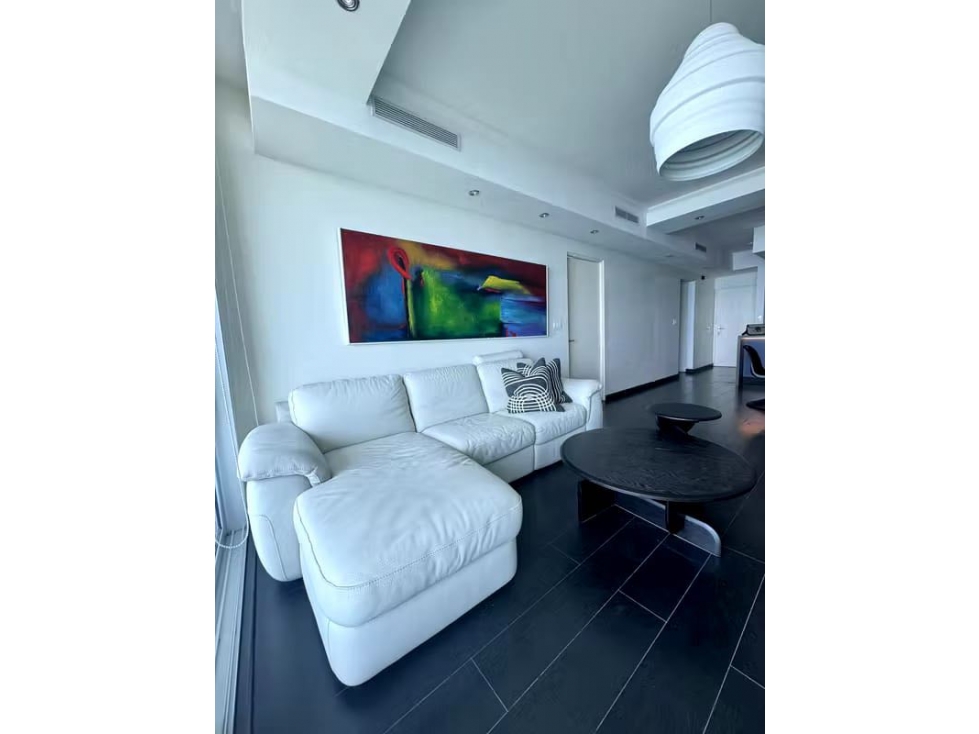 Apartamento Amoblado en Avenida Balboa PH H2O 105m2 $1,750 — foto 2