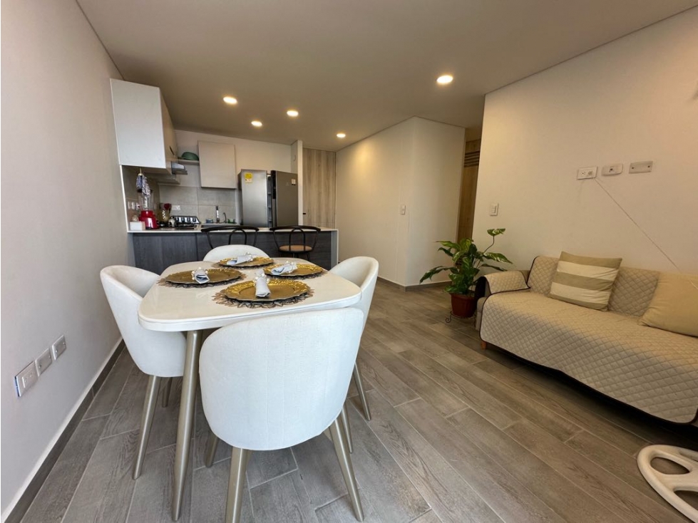 APARTAMENTO AMOBLADO O SIN AMOBLAR EN CASTELLANA 51 — foto 2