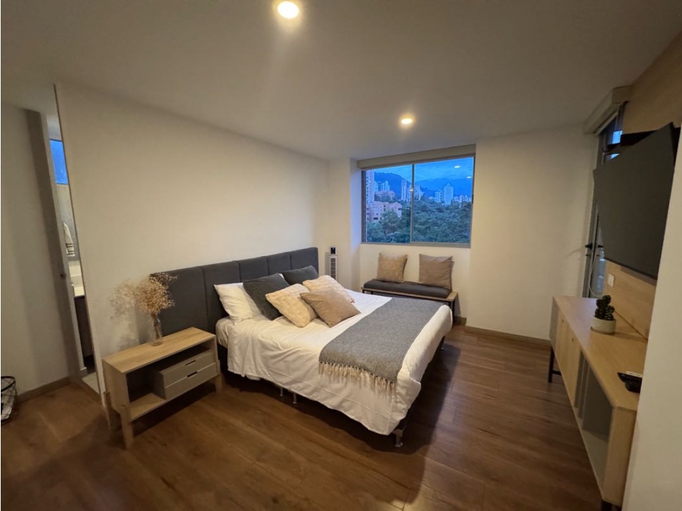 APARTAMENTO AMOBLADO EN EL POBLADO PARA LA RENTA — foto 3