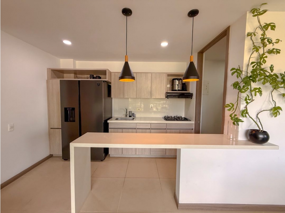 Apartamento Amoblado en Las Palmas, El Poblado | Vista Panorámica — foto 4