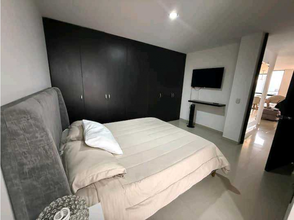 SE ALQUILA APARTAMENTO AMOBLADO, EN PINARES — foto 4