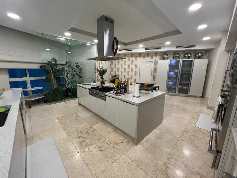 APARTAMENTO EN PUNTA PACIFICA PH VENETIAN TOWER 525 METROS