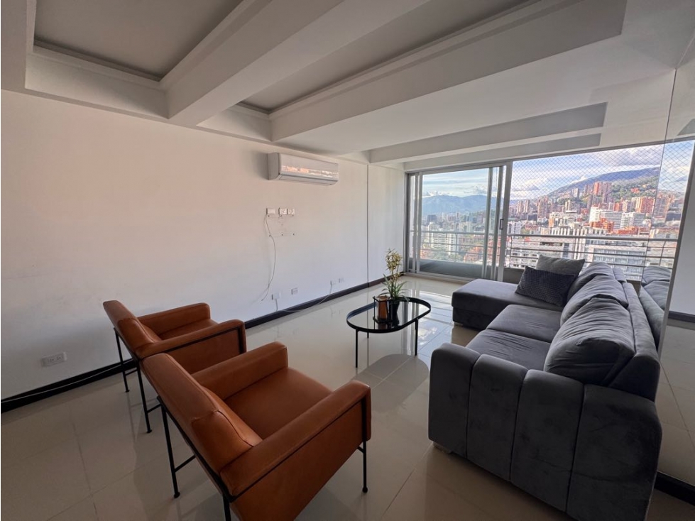 Apartamento amoblado en renta. Poblado, Oviedo. Milla de oro. Medellín — foto 3