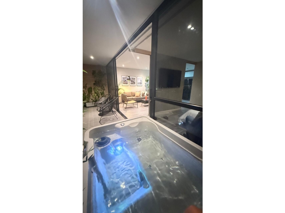 Apartamento amoblado en renta en Via de Linares poblado — foto 2