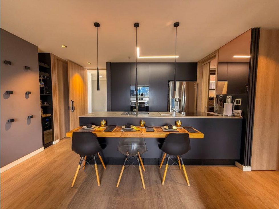 Apartamento amoblado en renta El Tesoro piso 17 con vista 2 hab — foto 3