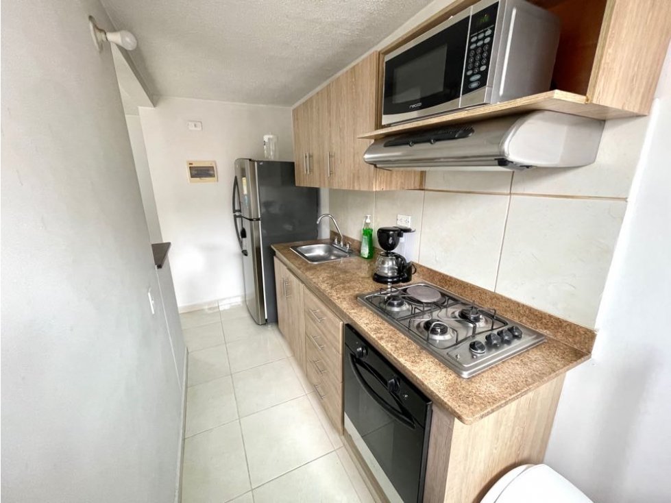 Apartamento Amoblado en unidad cerrada con piscina y zonas verdes — foto 5
