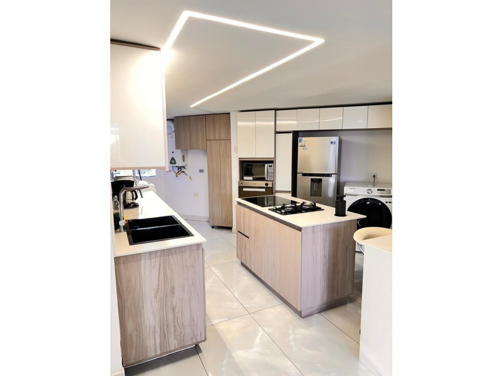 APARTAMENTO AMOBLADO EN VENTA SECTOR CAMPESTRE POBLADO, MEDELLÍN