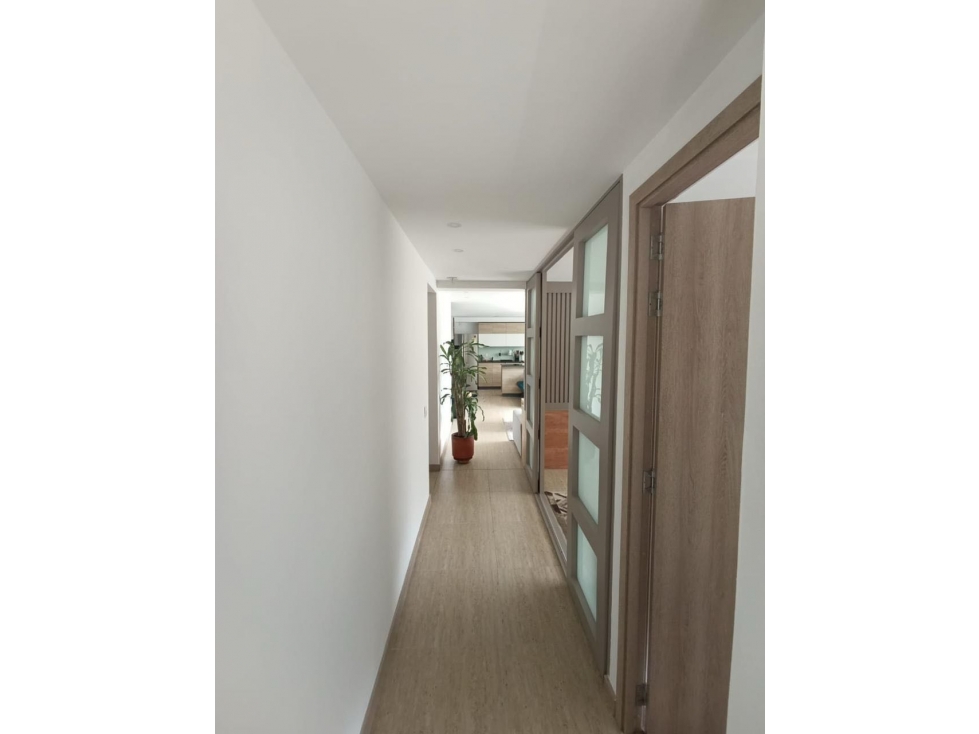 APARTAMENTO AMOBLADO EN VENTA EN EL POBLADO — foto 2