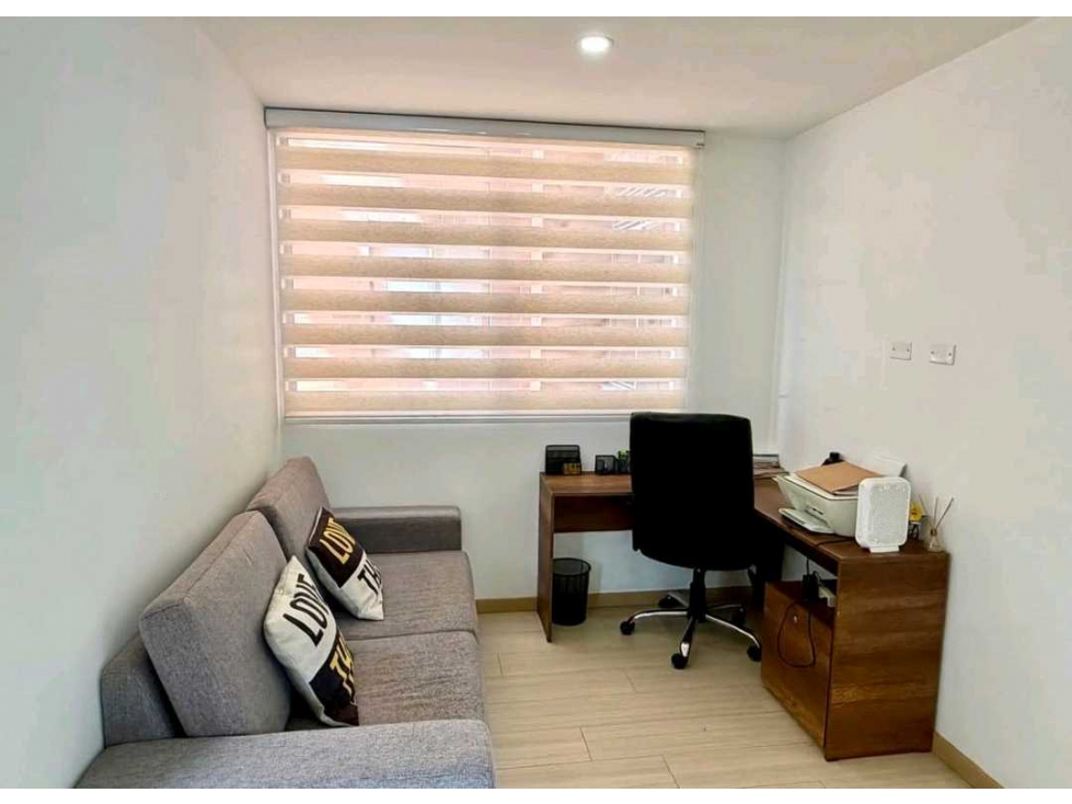 Apartamento Amoblado Intermedia Envigado cerca Terracina — foto 2