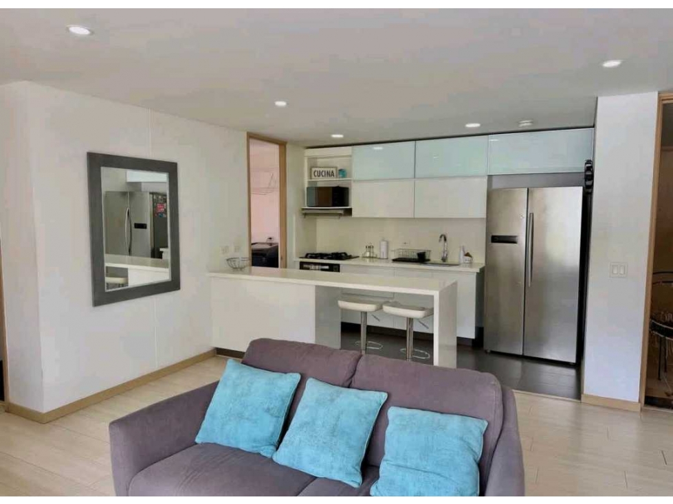 Apartamento Amoblado Intermedia Envigado cerca Terracina — foto 4