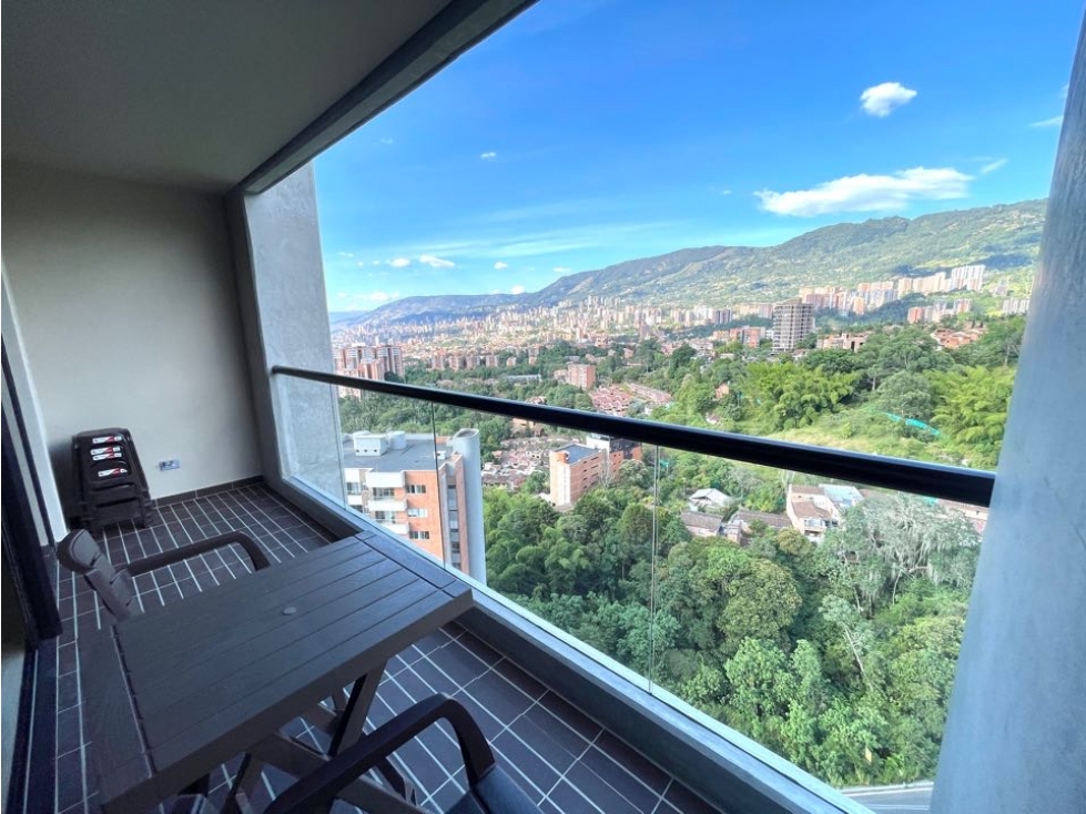 Apartamento amoblado moderno magnifica vista, piscina, Envigado. — foto 4