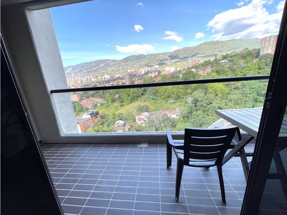 Apartamento amoblado moderno magnifica vista, piscina, Envigado. — foto 5