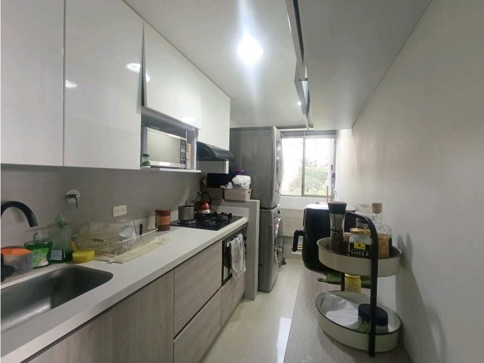 APARTAMENTO AMOBLADO PARA LA RENTA EN EL POBLADO SECTOR TRANS INFERIOR — foto 6