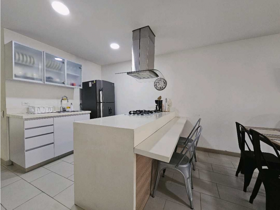 Apartamento amoblado venta en Laureles Medellín permite rentas cortas — foto 2