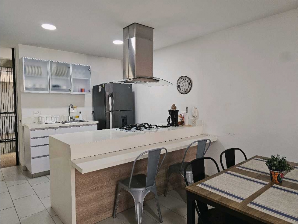 Apartamento amoblado venta en Laureles Medellín permite rentas cortas — foto 3