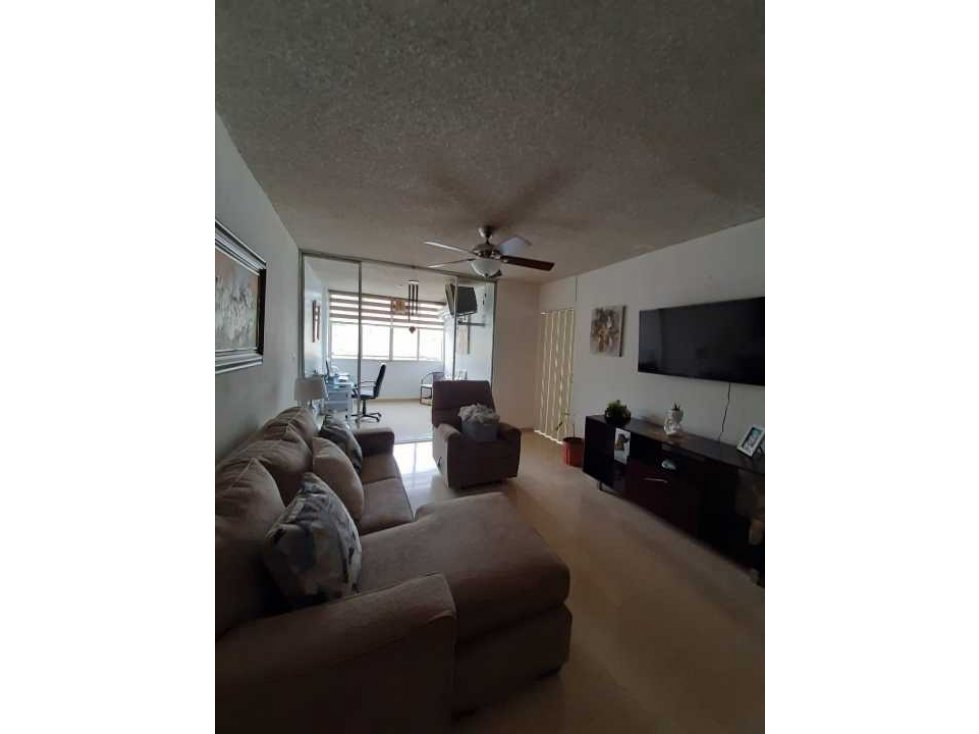 APARTAMENTO AMPLIO EN BETHANIA — foto 4