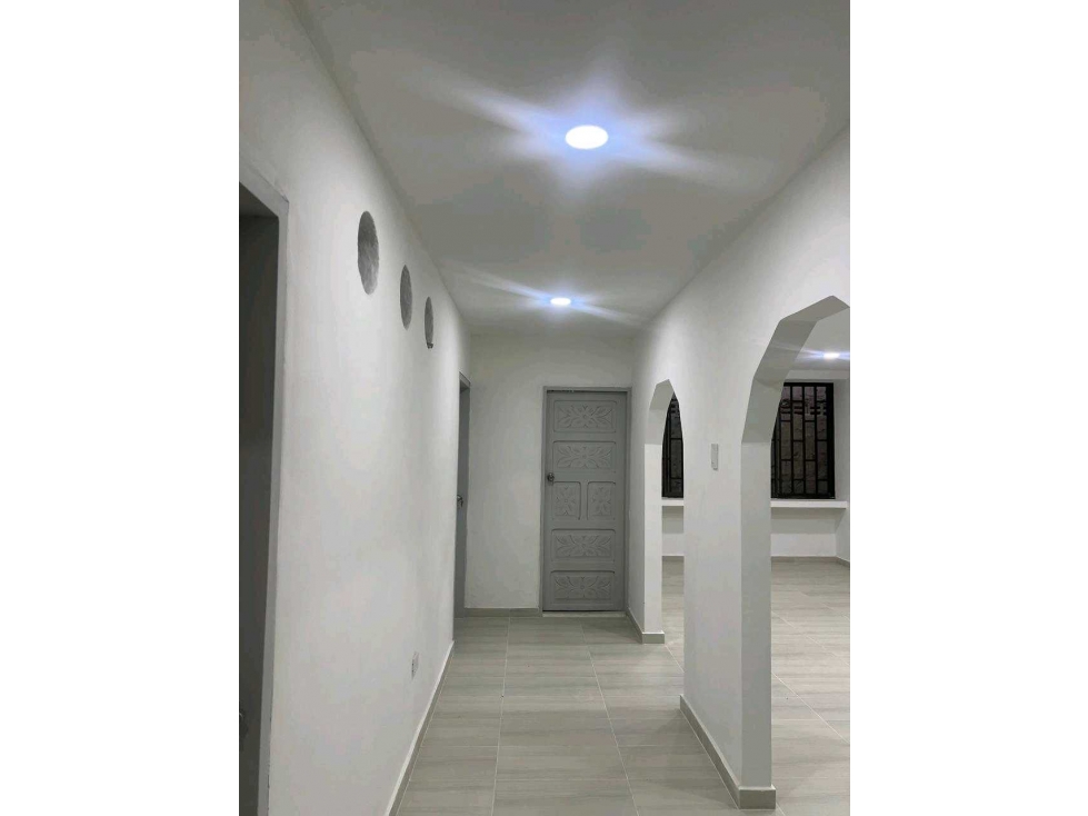 APARTAMENTO AMPLIO , SEGUNDO PISO, CAMPO ALEGRE — foto 3