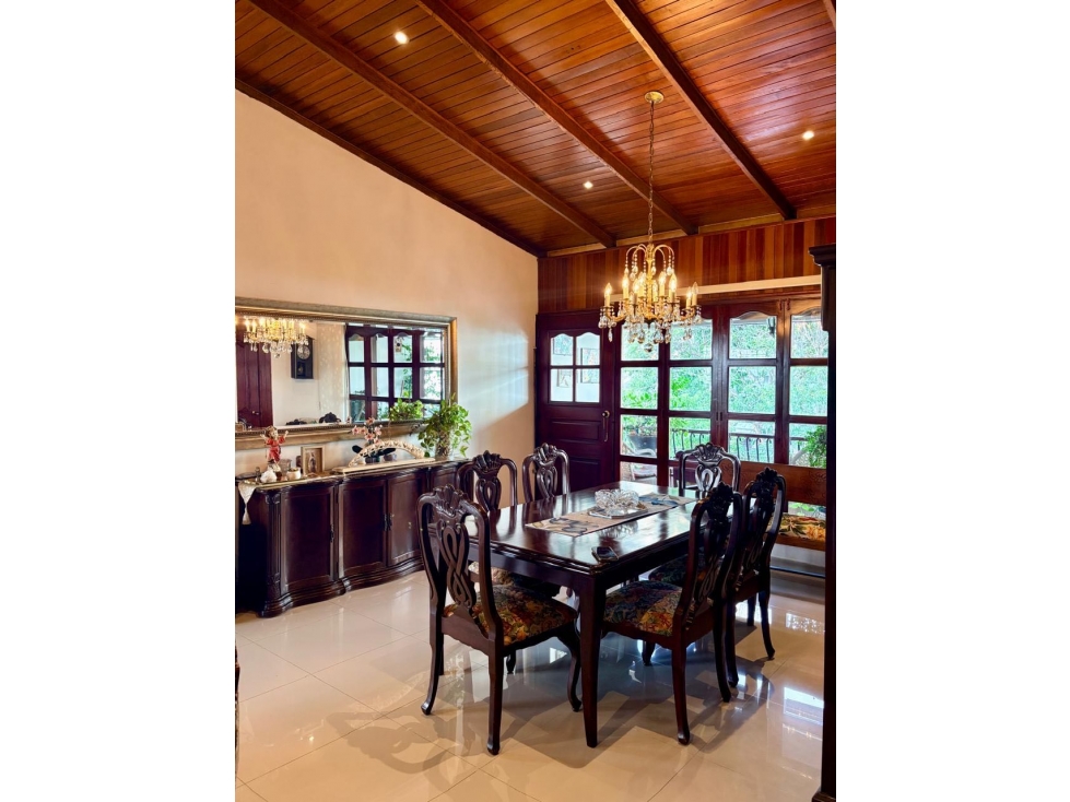 APARTAMENTO AMPLIO Y ELEGANTE DE 180 metros EN VENTA — foto 2