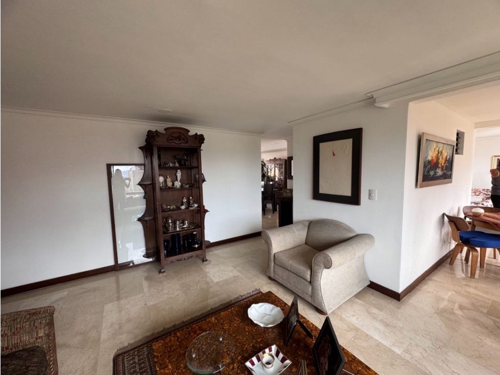 Apartamento Amplio y Residencial cerca de Oviedo — foto 2