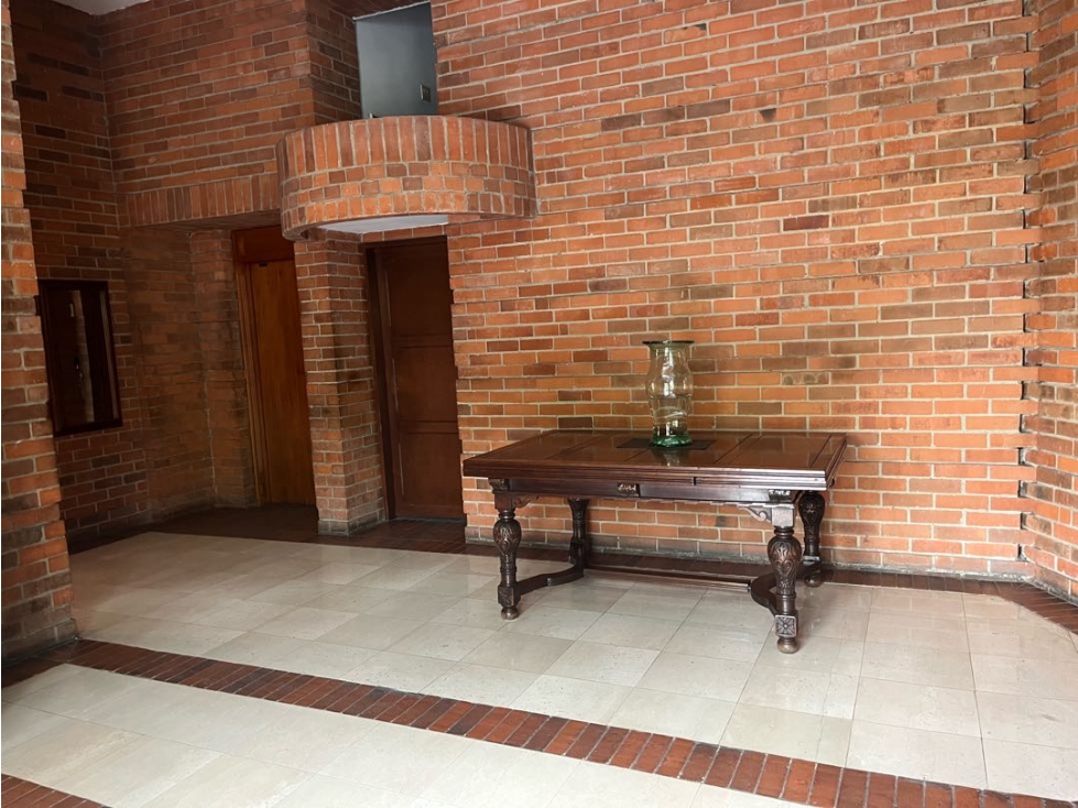 APARTAMENTO ARBOLEDA EN ALQUILER — foto 2