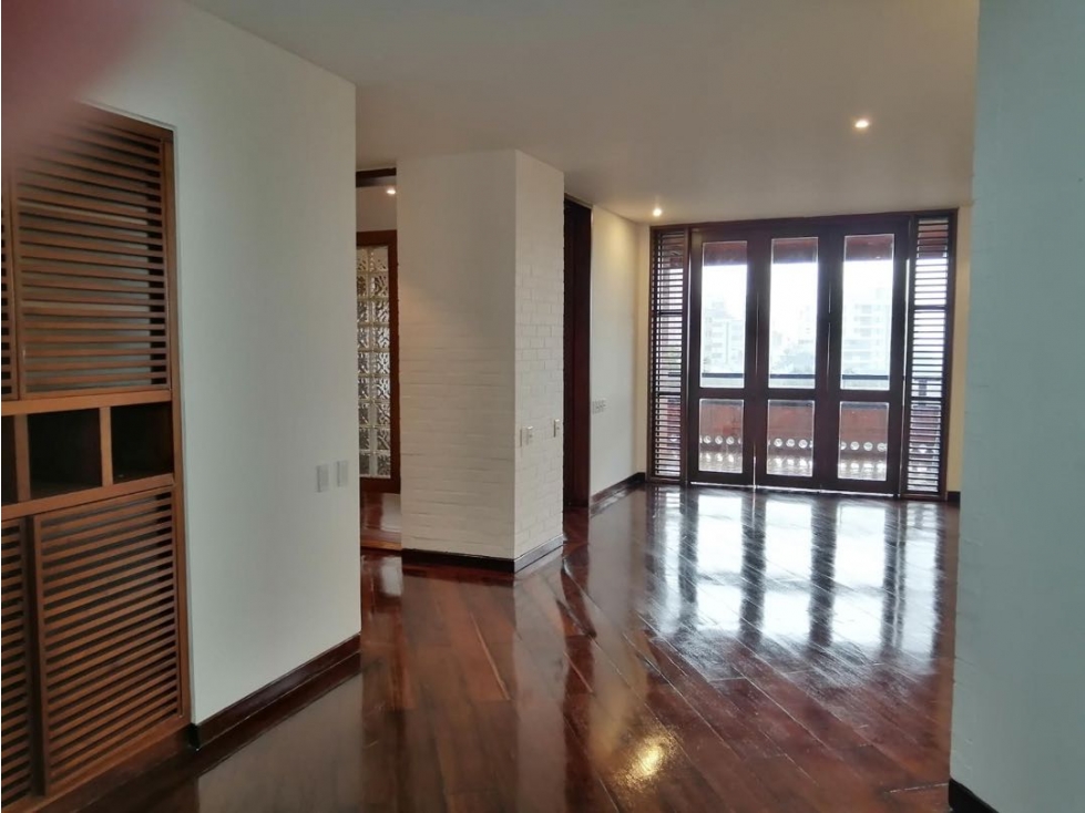 APARTAMENTO ARBOLEDA EN ALQUILER — foto 3