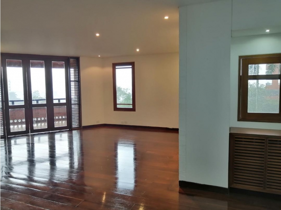 APARTAMENTO ARBOLEDA EN ALQUILER — foto 4