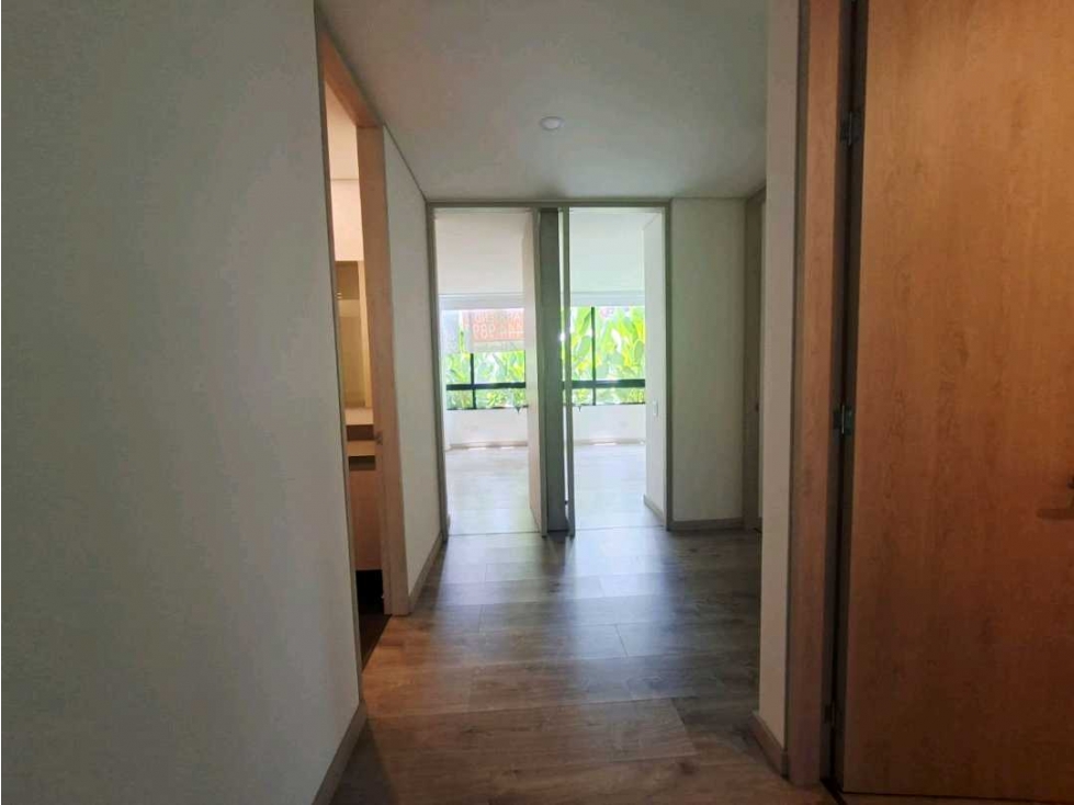 Apartamento arriendo cerca a Palmas MZ3
