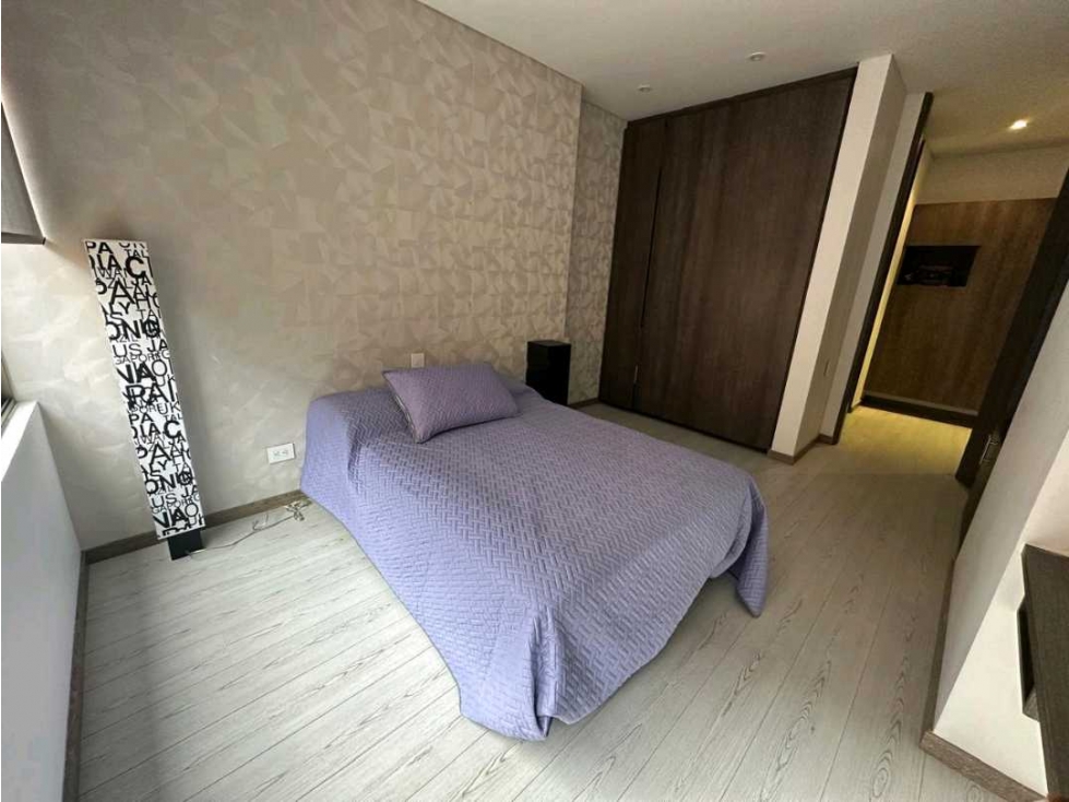 EXCELENTE APARTAMENTO EXTERIOR EN ARRIENDO ZONA DE CHICO — foto 2