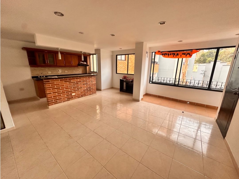 APARTAMENTO | BARRIO EL MOJÓN, COPACABANA EN VENTA E487