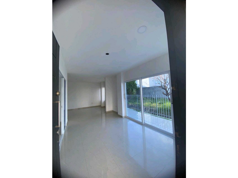 APARTAMENTO BIFAMILIAR EN VENTA EN LA CASTELLANA PISO 1