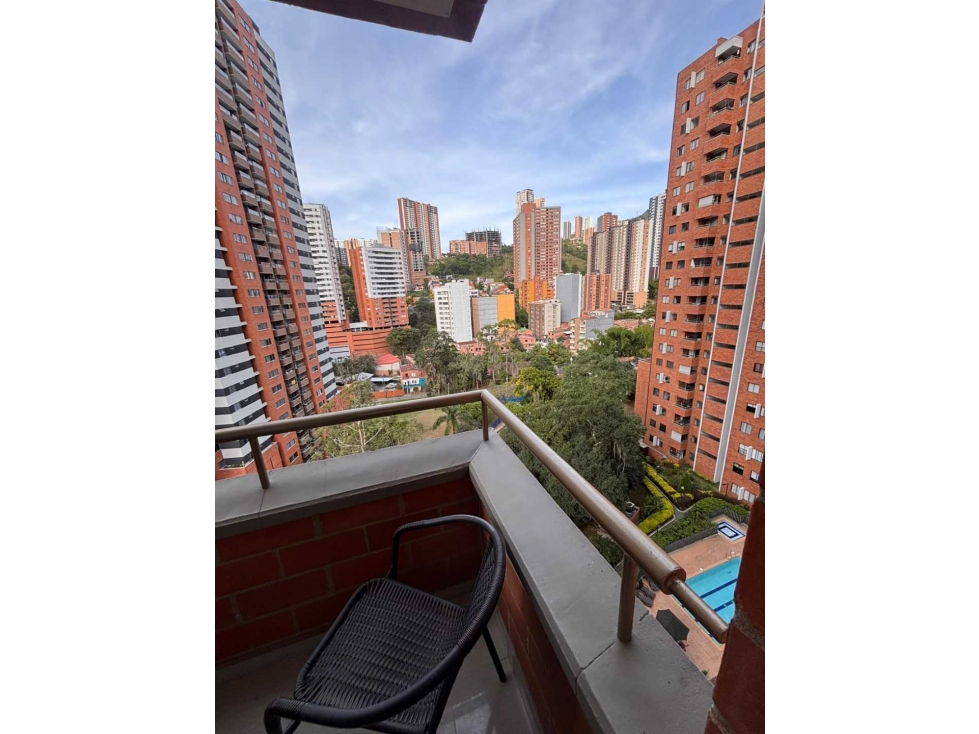 Apartamento buenos acabados sabaneta sn jose zona plana, parqueadero/u